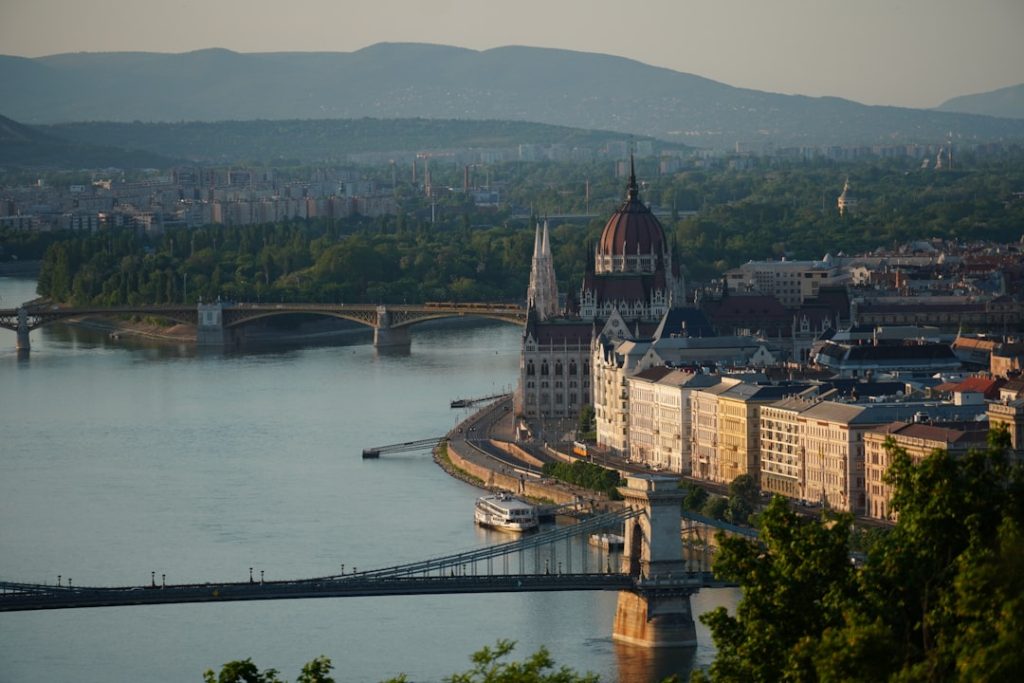 Ipari Mosoda Budapesten: Hogyan Válaszd Ki A Legmegbízhatóbb Partnert? (2026 update)